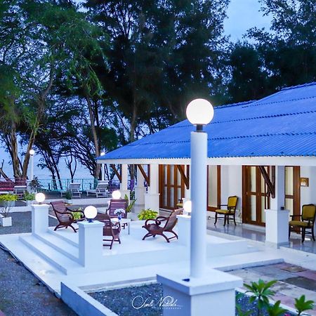 Ceylonta Beach Resort And Spa Хамбантота Екстериор снимка