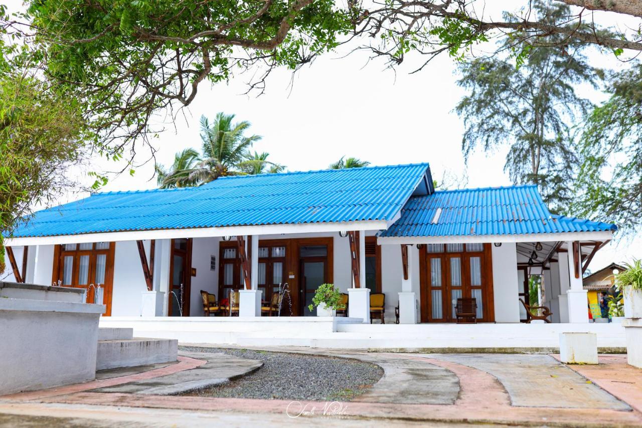 Ceylonta Beach Resort And Spa Хамбантота Екстериор снимка