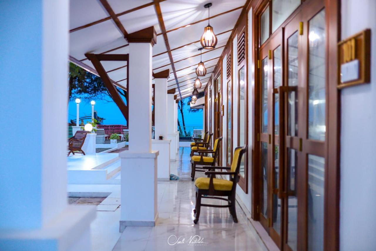 Ceylonta Beach Resort And Spa Хамбантота Екстериор снимка