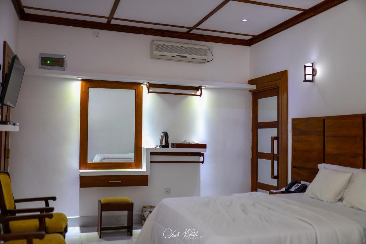 Ceylonta Beach Resort And Spa Хамбантота Екстериор снимка