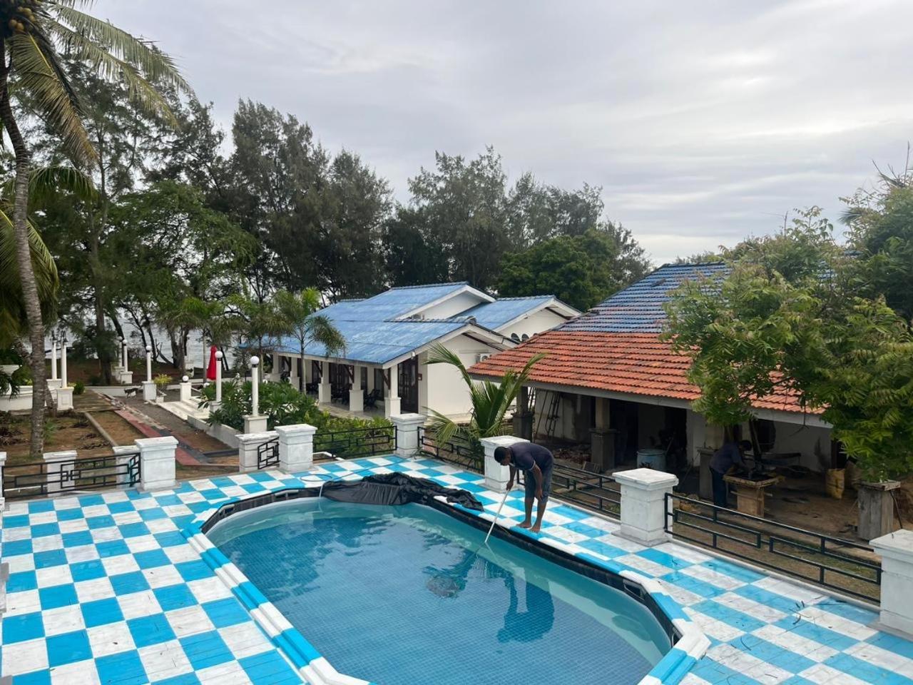 Ceylonta Beach Resort And Spa Хамбантота Екстериор снимка